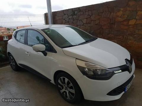 Renault Clio 1.5 DCI NACIONAL - 14