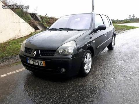 Renault Clio Diesel - 03