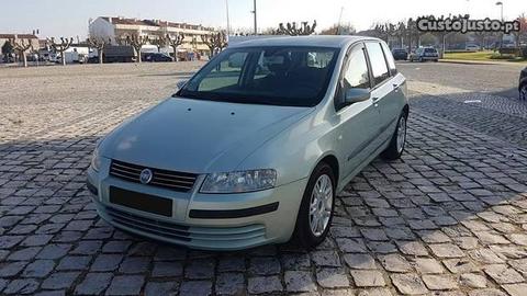 Fiat Stilo 1.6 16v - 02