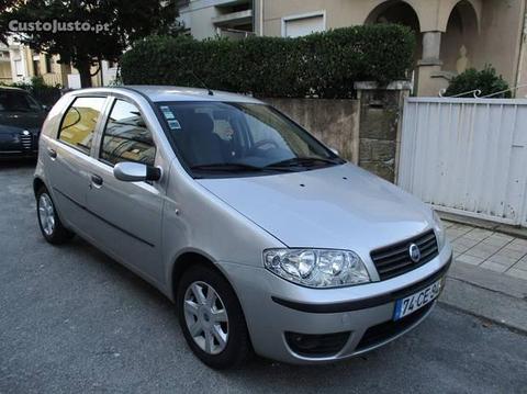 Fiat Punto 1.3Mjet 5lugares - 06