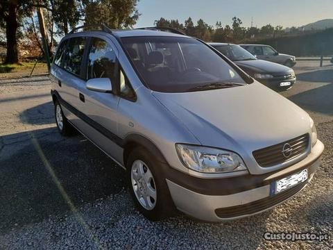 Opel Zafira 1.6 elegance - 01