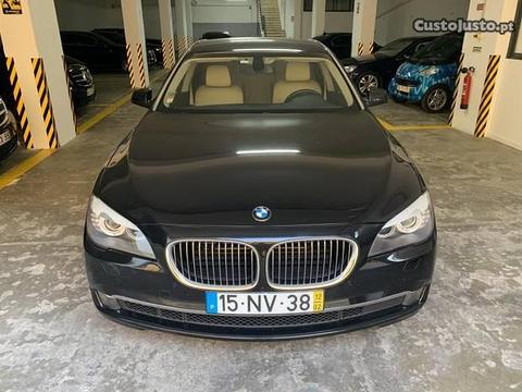 BMW 750 Li XDrive - 12