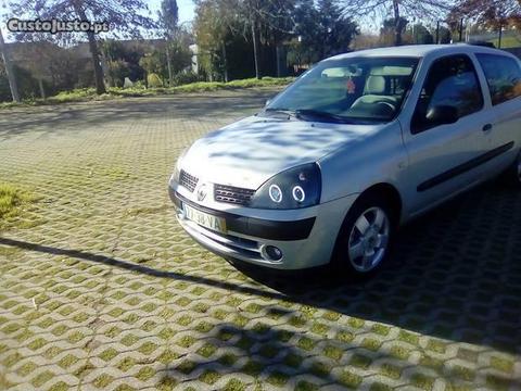 Renault Clio 1500 DCI 80 cv - 03