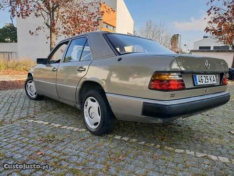 Mercedes-Benz E 200 Diesel (um dono) - 91