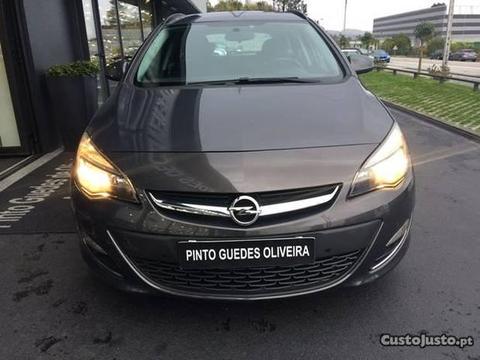 Opel Astra TOURER EXECUTIVE 1.3 - 12