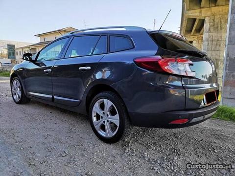 Renault Mégane DCI DYNAMIQ 110cv - 11