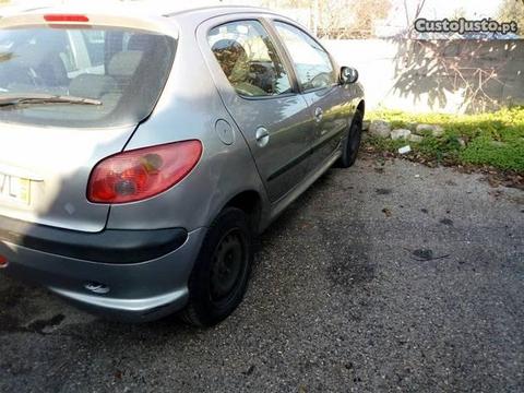 Peugeot 206 Peugeot 1.2 - 03