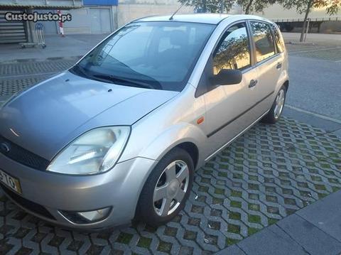 Ford Fiesta 1.4 - 02