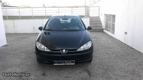 Peugeot 206 1.1 - 01