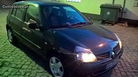 Renault Clio 1.5 DCI economico - 03