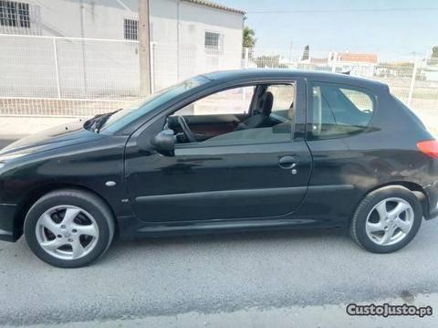 Peugeot 206 2.0HDI xs c/A.C. 06 - 01