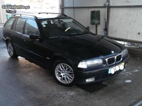 BMW 318 Touring- Carrinha - 99
