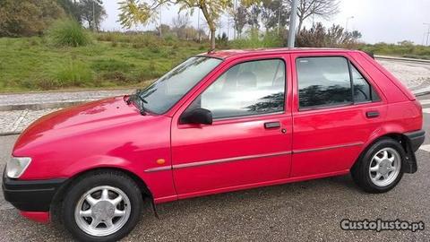 Ford Fiesta 1.3 Dir. assistida - 94