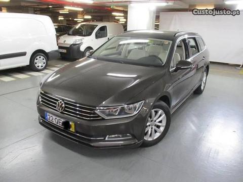 VW Passat Variant 1.6Tdi conf GPS - 15