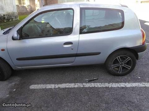 Renault Clio 1900 diesel - 99