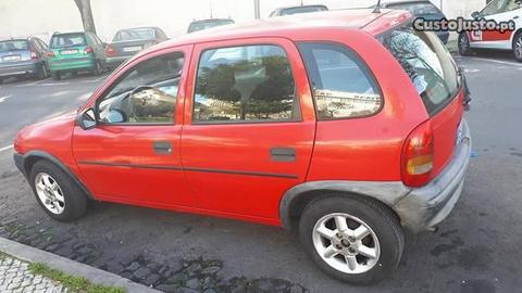 Opel Corsa 5 portas - 95