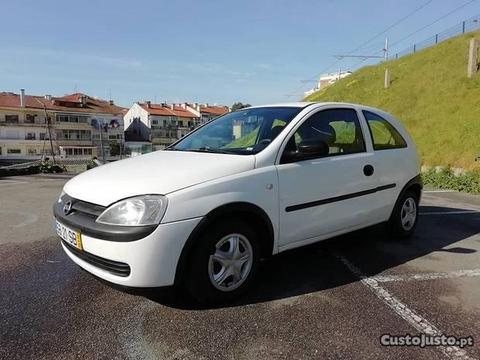 Opel Corsa 1.0 gasolina - 01