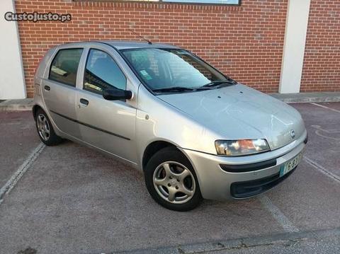 Fiat Punto 1.2 D/A - 01