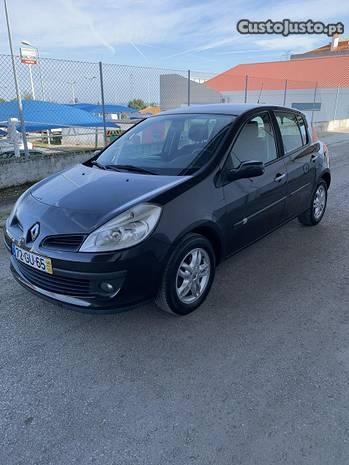 Renault Clio Dinamyc - 08