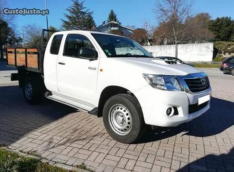 Toyota Hilux 2.5D 4WD 3 Lugares - 14