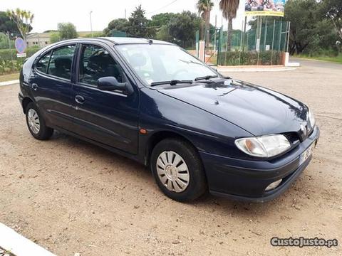Renault Mégane 1.4 - 96
