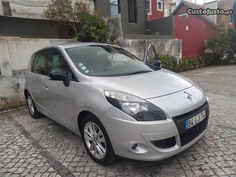 Renault Scénic 1.5 dci previlege - 11