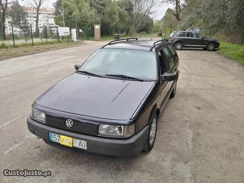 VW Passat 1.6 TD Bom Estado - 92