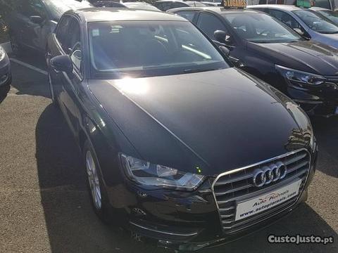 Audi A3 1.6 TDI 110CV - 14