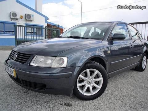 VW Passat 1.9 110 CV - 99