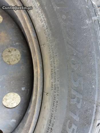 Pneus 185/65R15