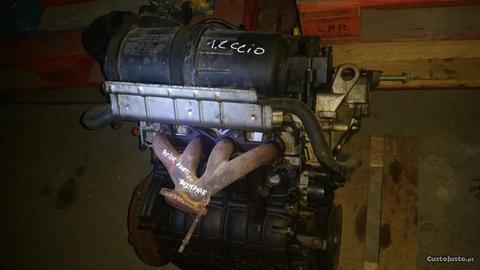 Motor Clio II p/peças