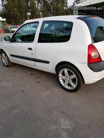 Renault Clio 1.5 dci - 04