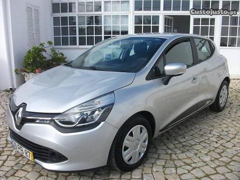 Renault Clio 1.5 DCI Dynamique S - 14