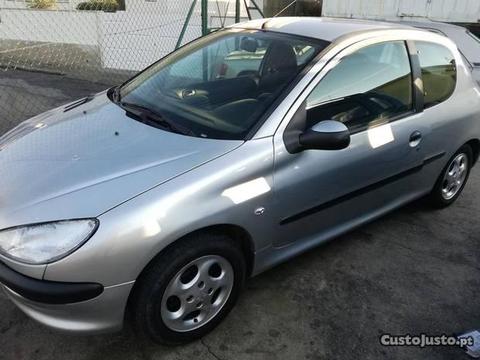 Peugeot 206 1100 - 02