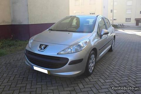 Peugeot 207 1.4 HDI NOVO - 08