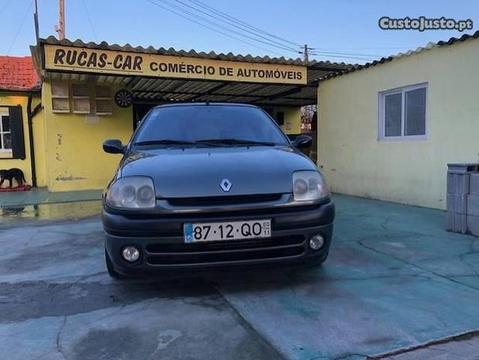 Renault Clio 1.6 16V 110CV - 00