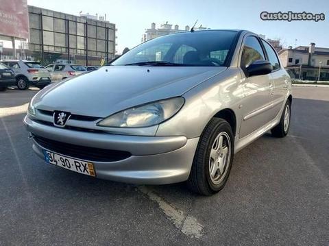 Peugeot 206 1.1 IPO 2019 - 01