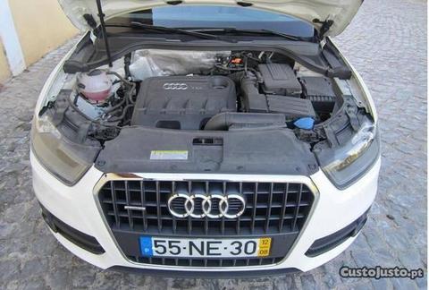 Audi Q3 2.0 TDi - 12