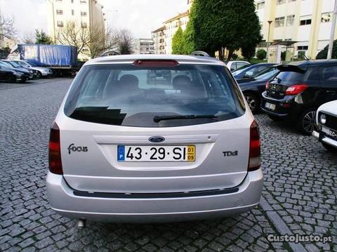 Ford Focus TDdi 90cv A/C - 01