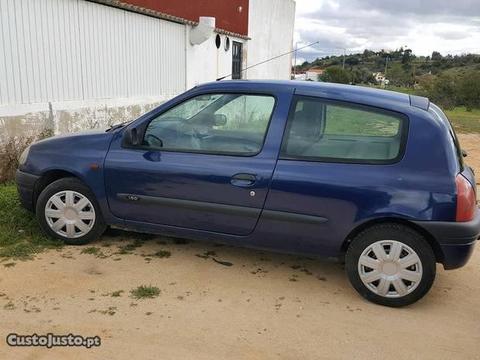 Renault Clio van - 00