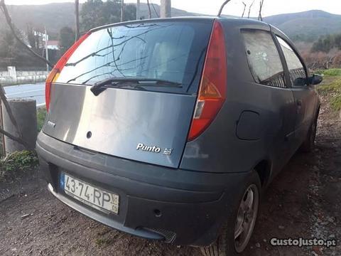 Fiat Punto 1.9 JTD - 01