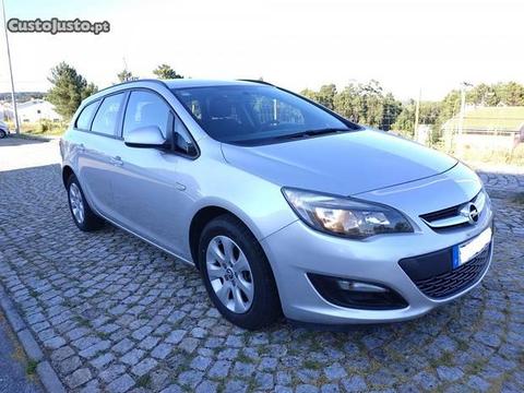 Opel Astra ST 1.6CDTi Nacional - 14
