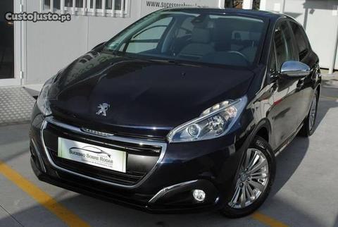 Peugeot 208 1.2 c.c - 17