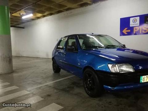 Ford Fiesta 5 lugares - 93