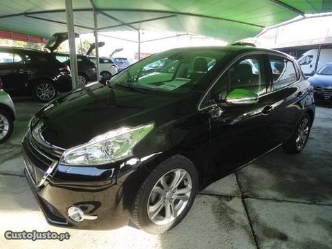 Peugeot 208 1.6 HDI ALLURE - 14