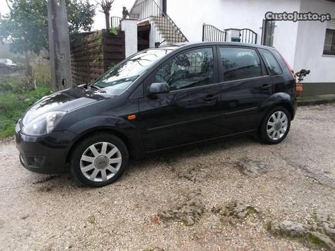 Ford Fiesta 1.4 TDCI A/C - 06