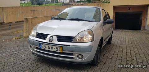 Renault Clio 1.5 Dci AC - 05