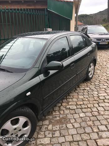 Opel Astra Club. 1.4 gasolina - 01
