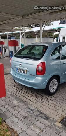 Citroën Picasso 2.0HDI - 02