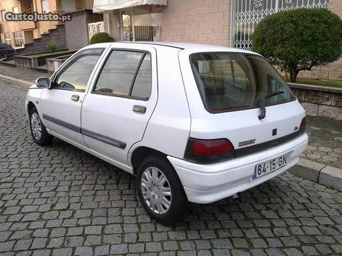 Renault Clio 1.2i,económico - 96